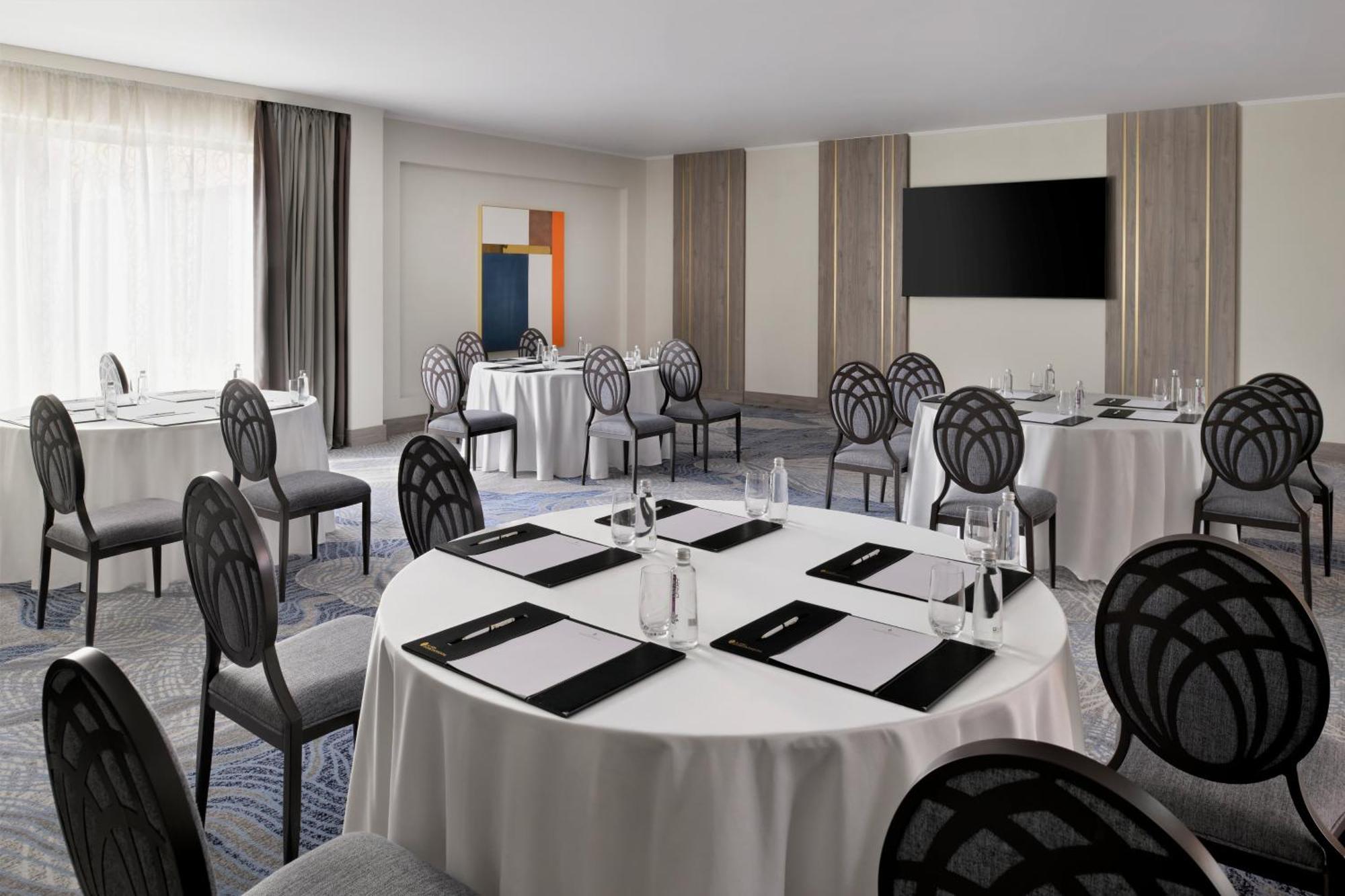 Al Ahsa Intercontinental By Ihg Hotel Ал Ахса Екстериор снимка